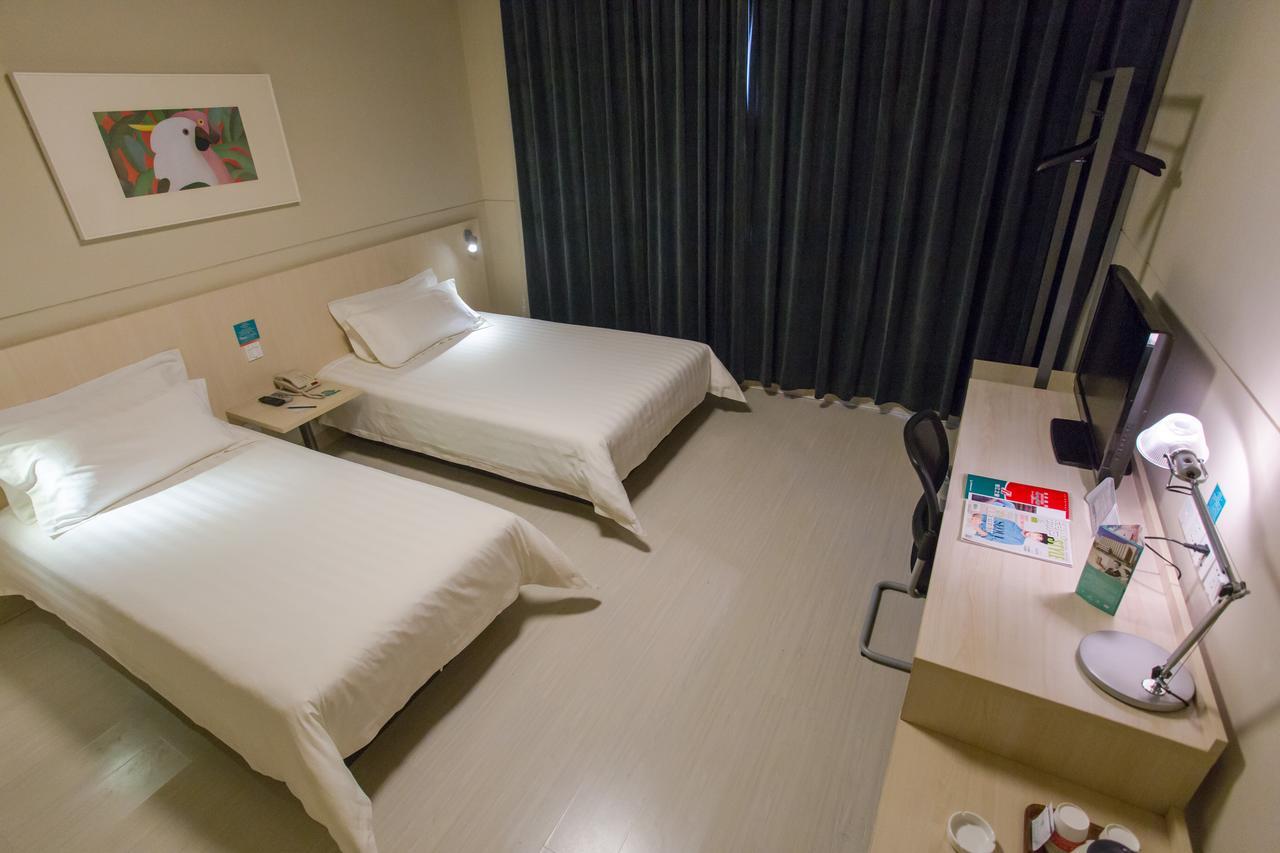 Hotel Jinjiang East Lianshi Road 3*